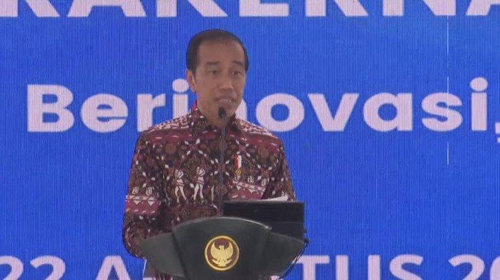 President Joko Widodo at the National Coordination Meeting of the Indonesian Christian Youth Movement (GAMKI) in Medan, Saturday (19 Aug). (Presidential Secretariat YouTube channel)