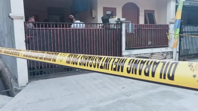 The location of the raid on the suspected terrorist, who is also an employee of a state-owned enterprise, by the Indonesian National Police's Densus 88 on Jalan Raya Bulak Sentul Harapan Jaya, North Bekasi, Bekasi city. (Photo: The documentary of Liputan6.com)