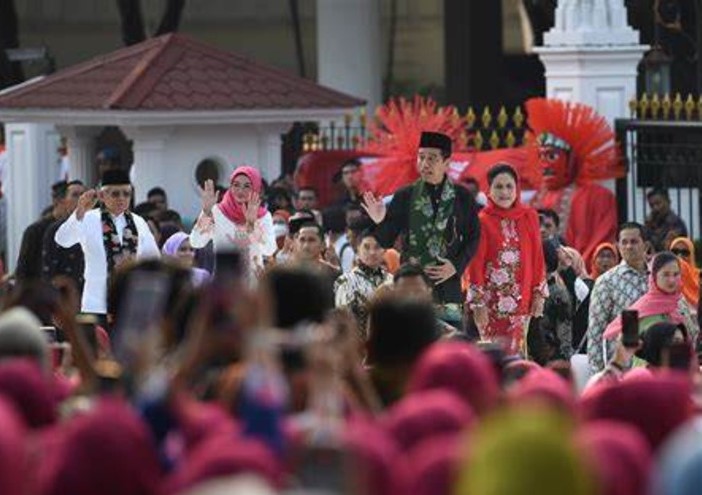 President Joko Widodo, also known as Jokowi, along with First Lady Iriana and the ministers, attended the Istana Berkebaya event at the Istana Merdeka Complex in Jakarta on Sunday, August 6, 2023.