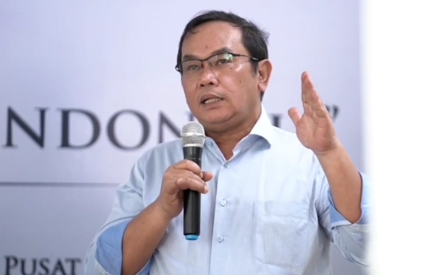 Saiful Mujani, the Director of Saiful Mujani Research and Consulting (SMRC).