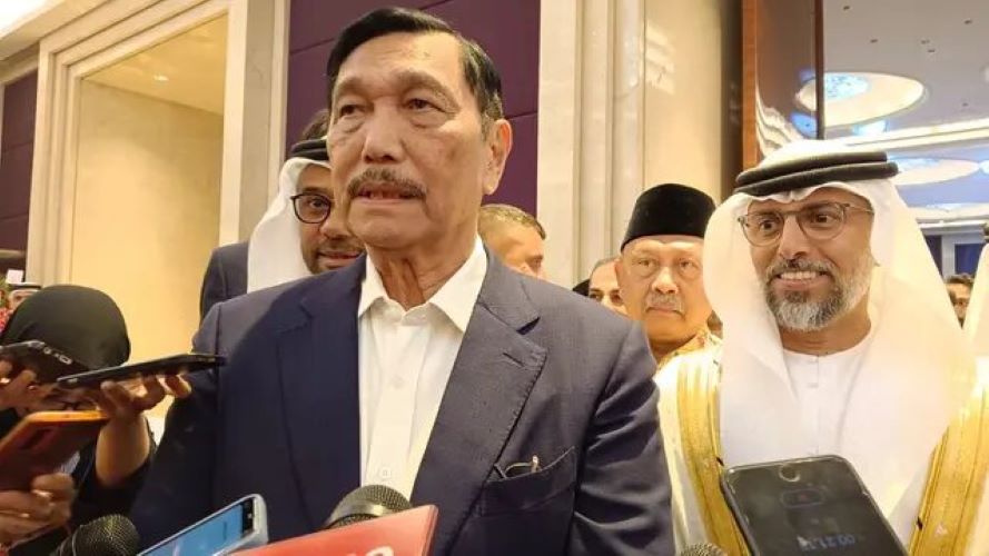Coordinating Minister for Maritime Affairs and Investment, Luhut Binsar Pandjaitan, during the UAE-Indonesia Economic Business Forum 2023 at the Raffles Hotel in Jakarta. (Photo: Liputan6.com)