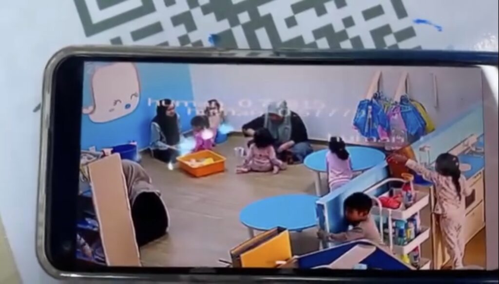 The CCTV footage from the childcare in Cheras (Photo: Facebook/Screencapt/Wanie Johari Sim)