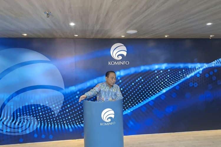 Minister of Communication and Information Technology Budi Arie Setiadi in a press conference on handling online gambling at the Ministry of Communication and Information Technology office, Jakarta, Friday (10 Oct). (Photo: KOMPAS.com)