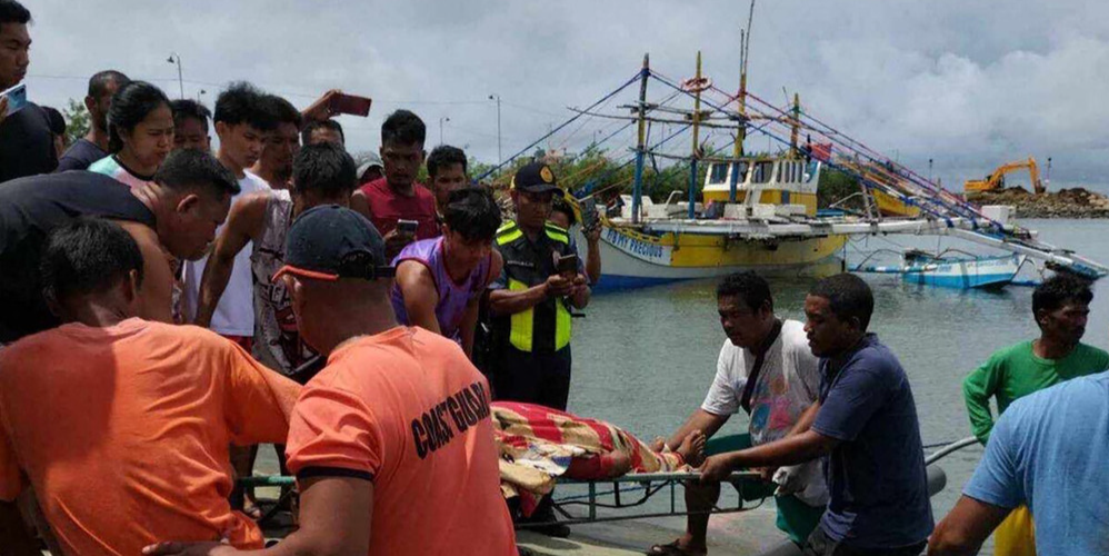 Three Filipino fishermen dead after boat 'rammed' in South China Sea