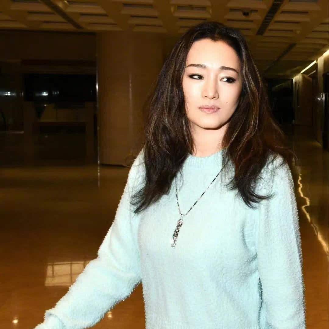 Source: Gong Li's Facebook page.